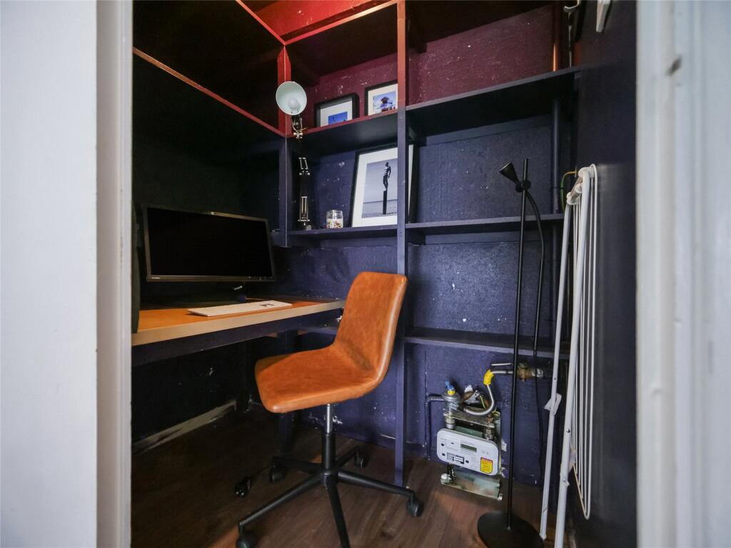 Apartment in Glasgow, Cowcaddens - View 5
