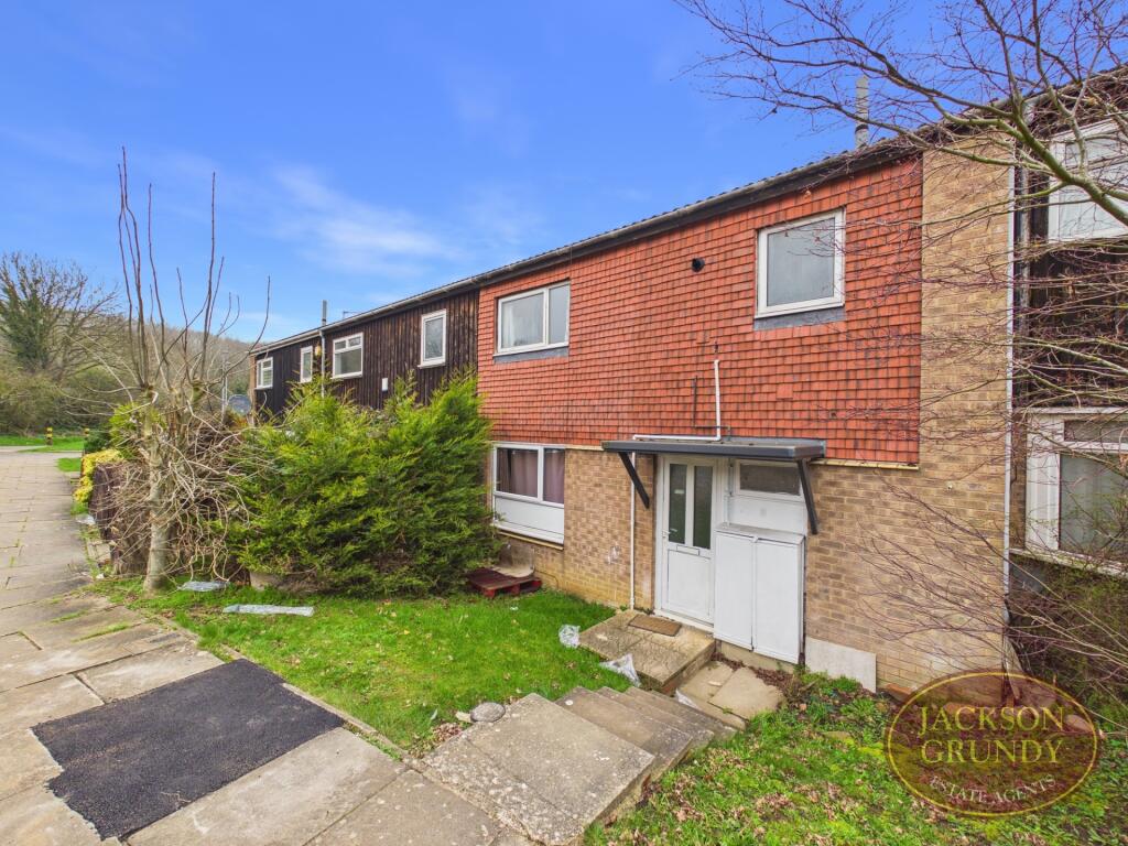 Main image of property: Rillwood Court, Lumbertubs, NN3 8JA