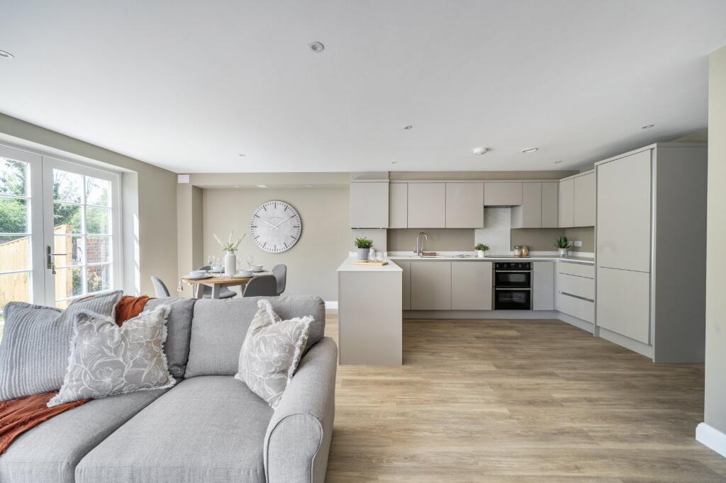Apartment in Winchester, Northbrook, Bishop's Waltham - More