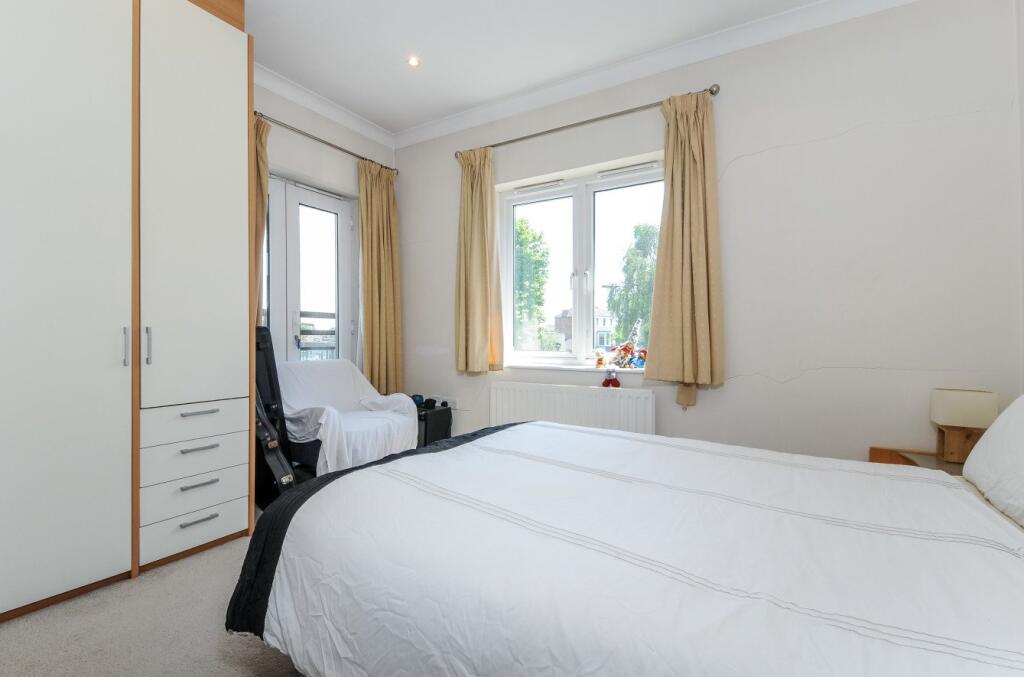Main image of property: Leslie Road, East Finchley, London, N2