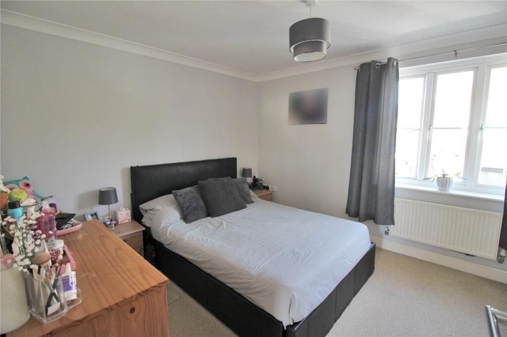 House in Swindon - View 5