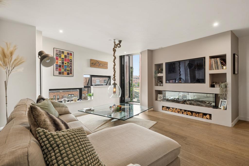 Main image of property: 151 Great Ancoats Street, Manchester, M4 6DH