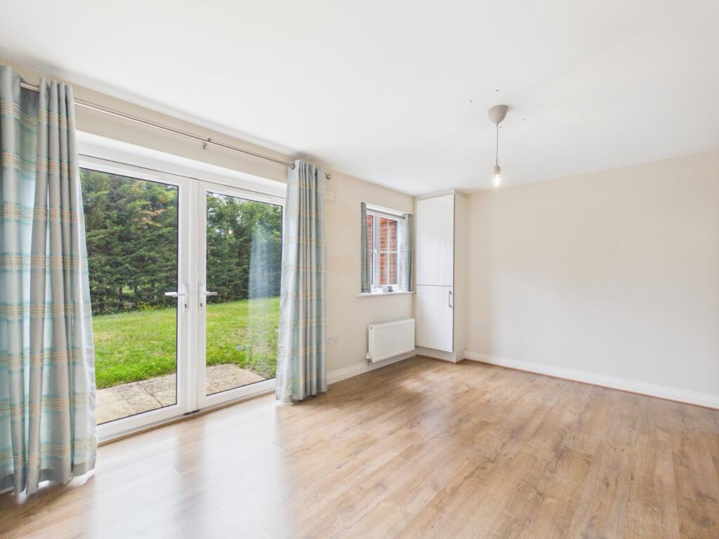 Apartment in Twickenham - View 2