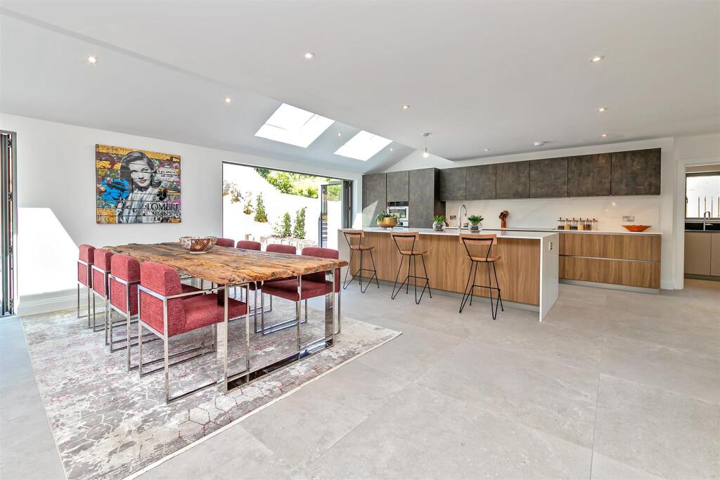 Additional image 2 of St. Albans Road, Sandridge