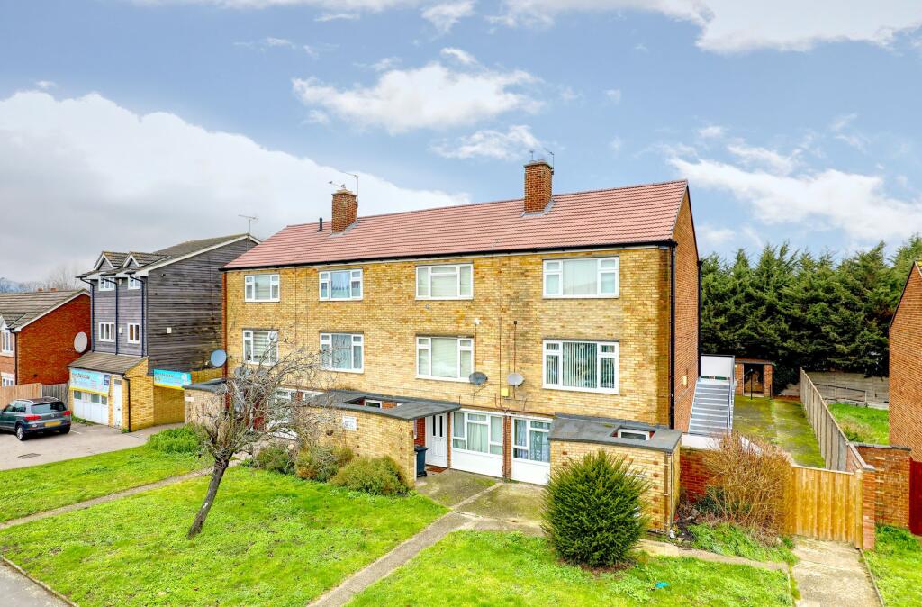 Main image of property: Russells Ride, Cheshunt, EN8