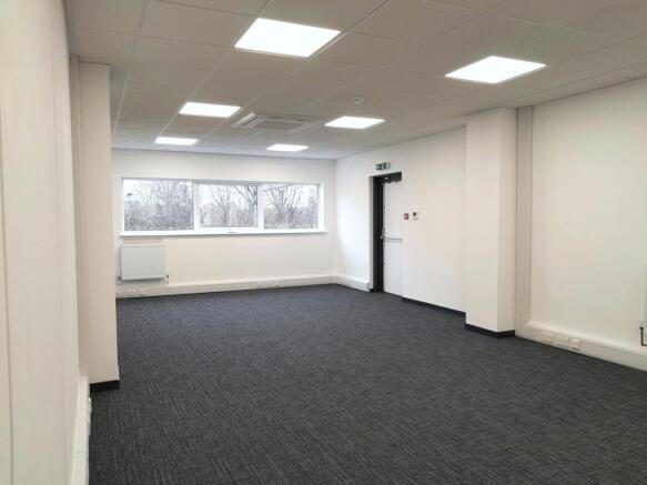Suite 19 4.jpg