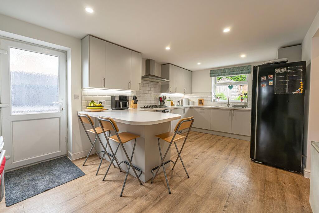Cypress Close, Caerleon, NP18 - View 6