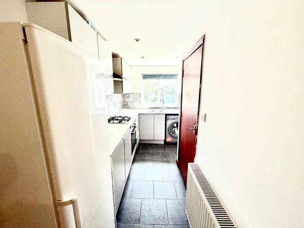 Main image of property: Carlisle Gardens, Ilford, IG1