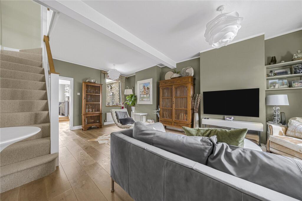 House in Twickenham - View 4