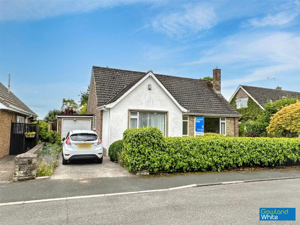 Main image of property: Kenton Close, Hartburn, Stockton-On-Tees TS18 5EX