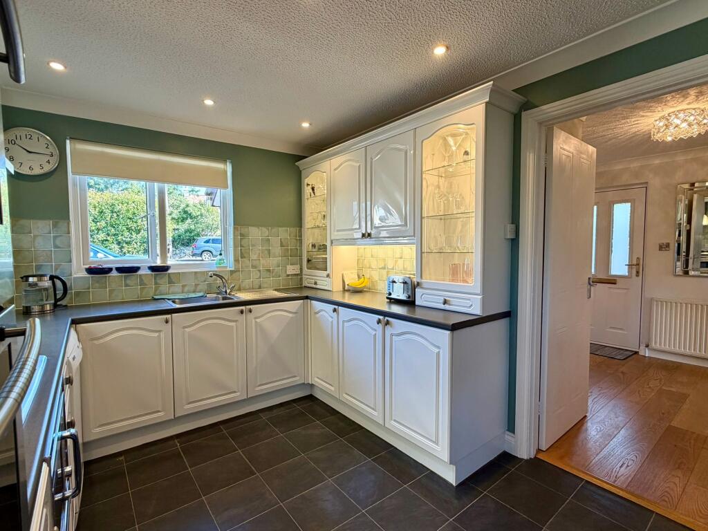 House in Torquay - More