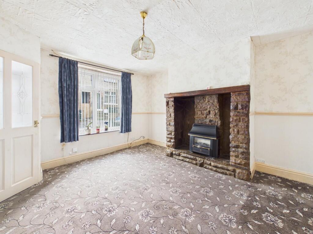 House in Bradford, West Yorkshire - View 2