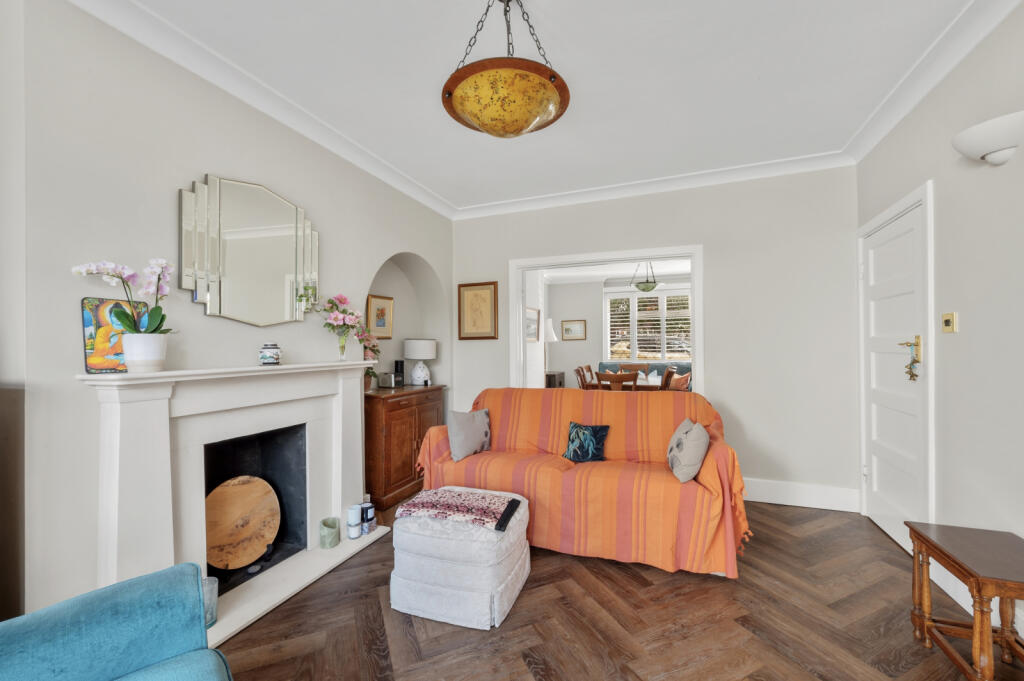 House in London - View 3