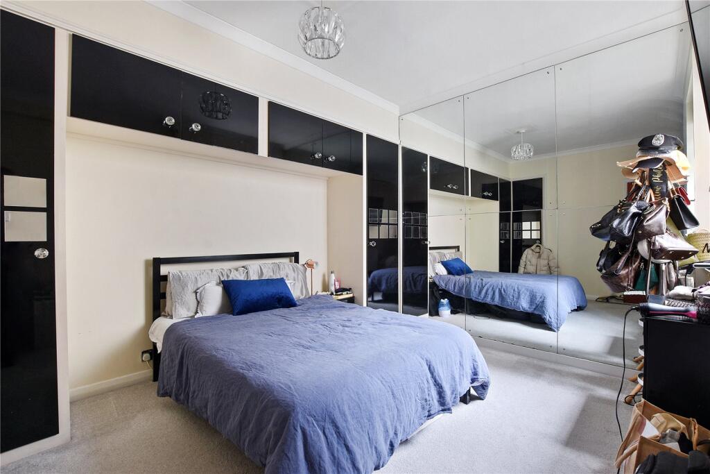 Apartment in London, Marylebone - More