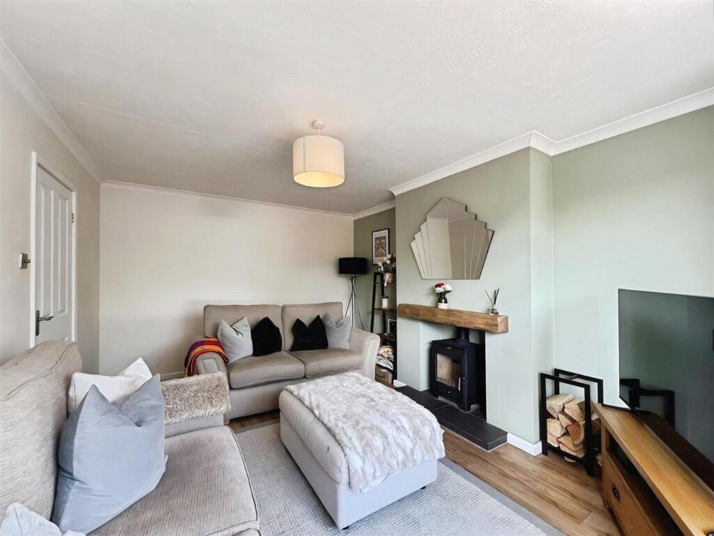 House in Stoke-on-Trent - View 5