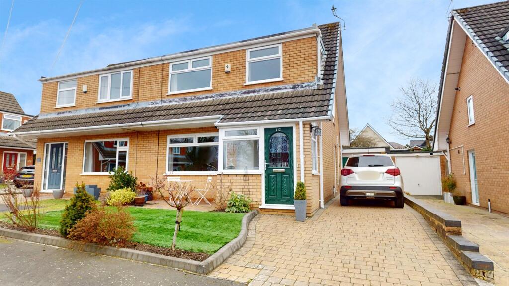 Main image of property: Beech Gardens, Rainford, St Helens, WA11 8EB