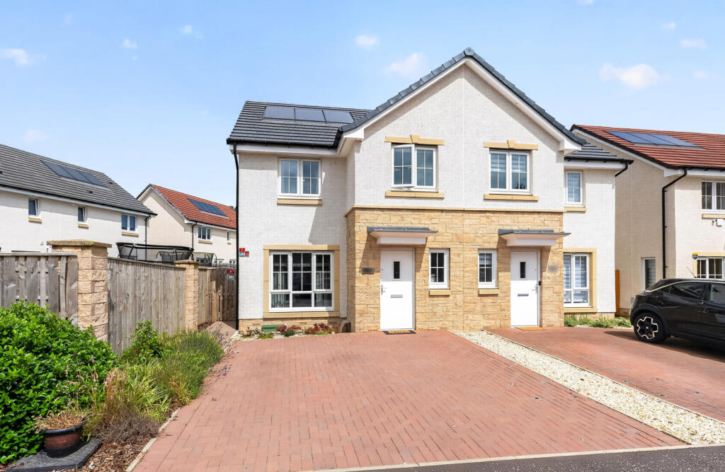 Main image of property: Sandstone Crescent, Thornliebank, Glasgow, Glasgow City, G46