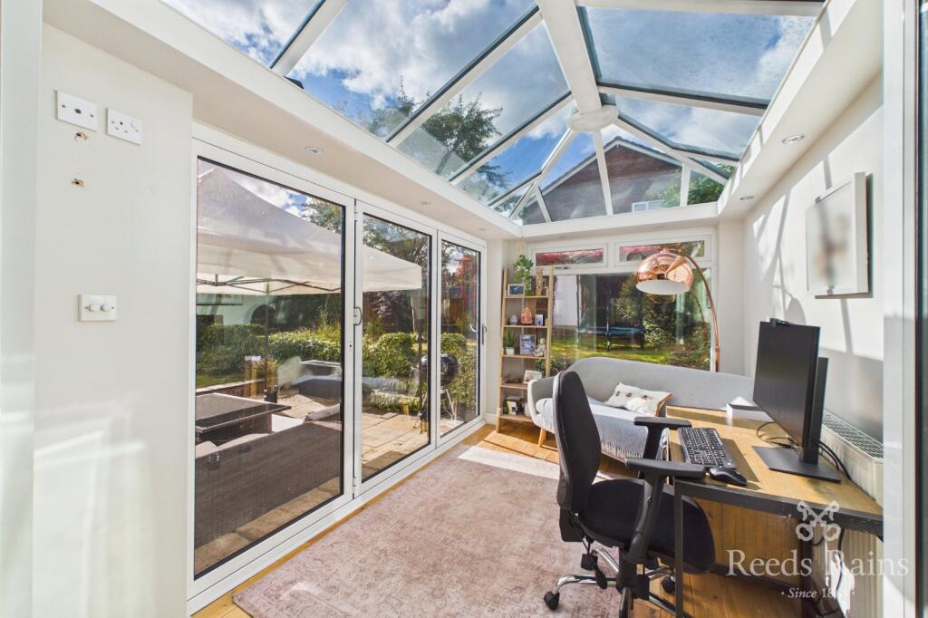 House in Wakefield, Flushdyke, Ossett - View 4