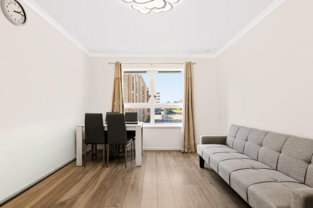 Apartment in Glasgow - View 3