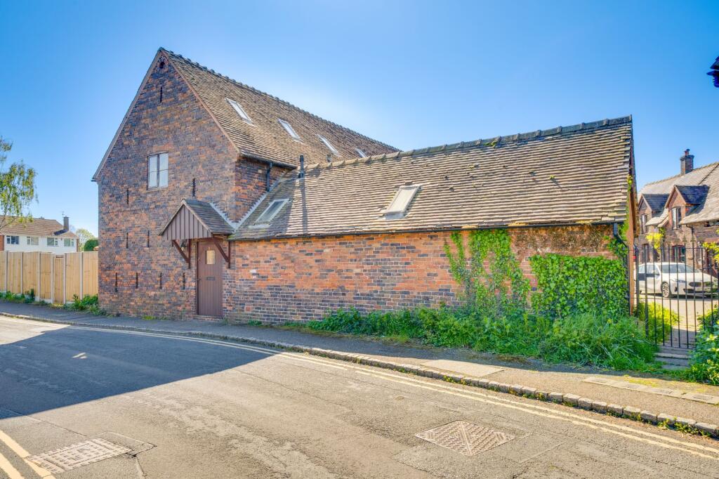 Main image of property: Farriers Barn, 3 The Foldyard, Telford, TF2 8QT