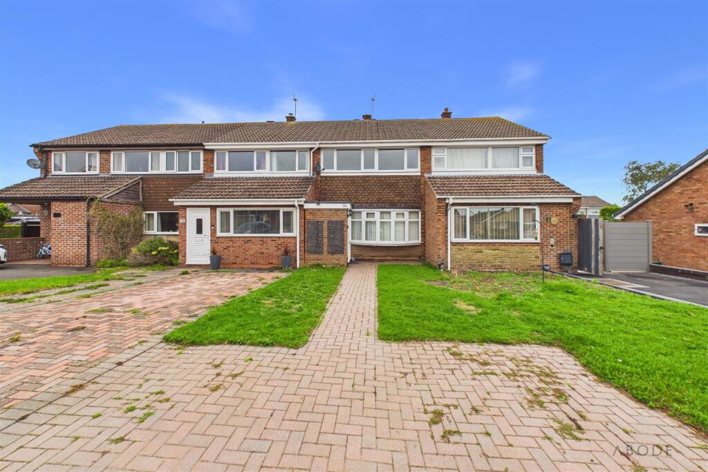3-bed house on Priorylands, Stretton, Burton-On-Trent, £210,000