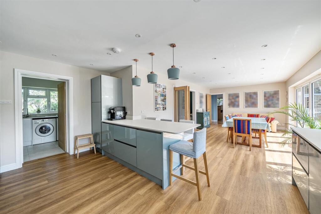 House in Guildford, West Horsley - View 3