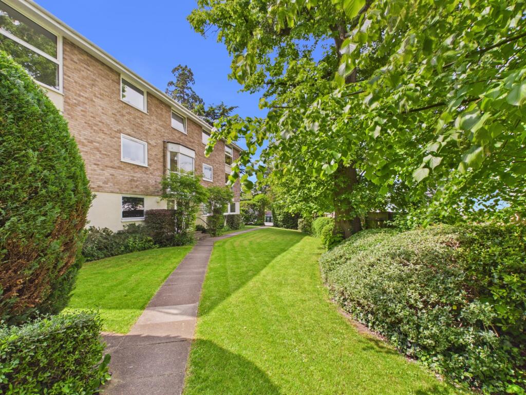 Main image of property: The Park, Oak Lodge, GL50