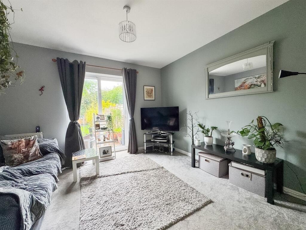 House in Weston-super-Mare, Locking Castle - View 2