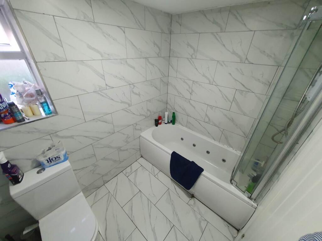 House in Cardiff - View 3