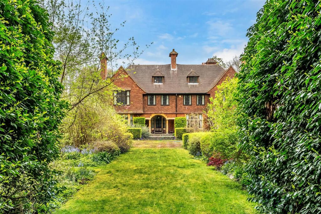 Main image of property: THE WARREN, ASHTEAD, KT21
