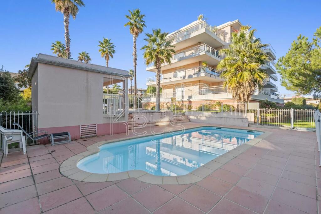 Main image of property: Provence-Alps-Cote d`Azur, Alpes-Maritimes, Antibes