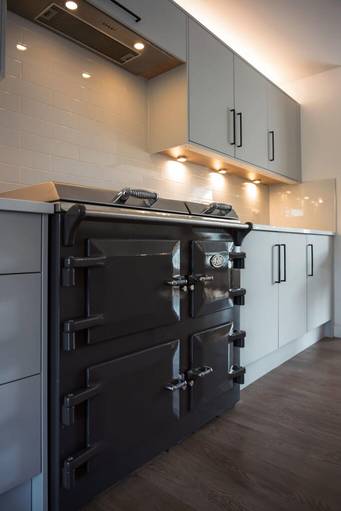 Apartment in Bradford - View 5