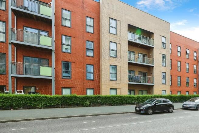 Apartment in Portsmouth - View 2