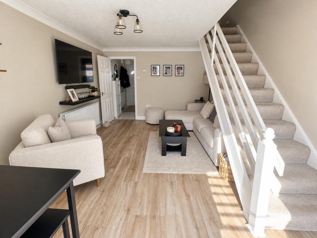 Stratton Close, Bridgwater photo 3