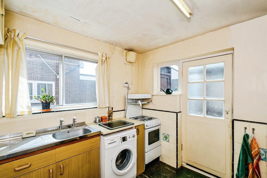 Bolsover Road, Worthing - View 4