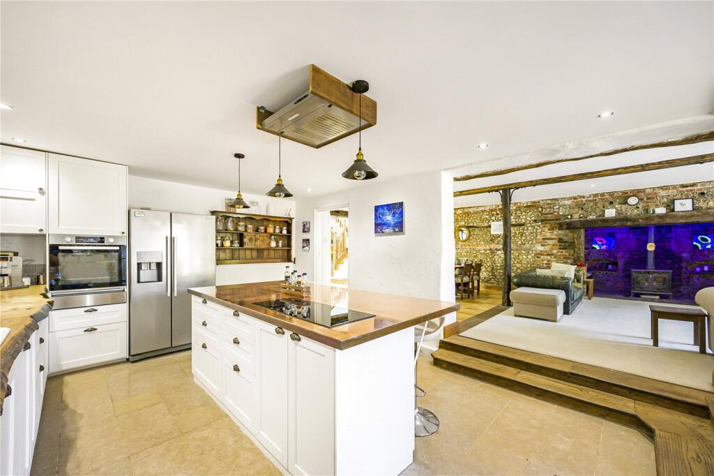 House in Hemel Hempstead, Piddington and Wheeler End - View 3