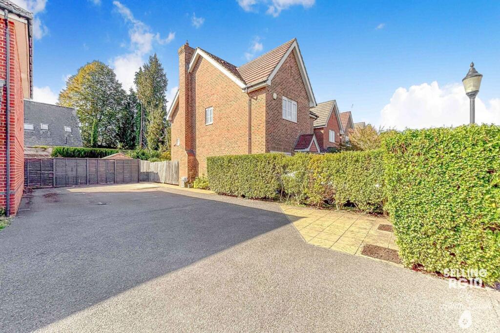 House in Reading, Charvil - View 3