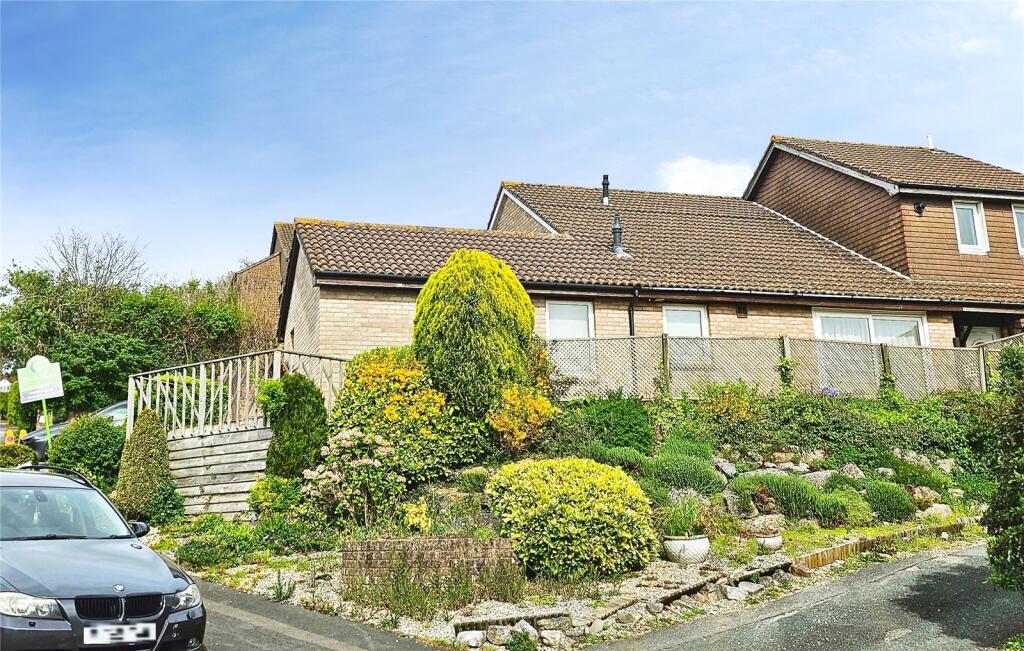 Main image of property: Hollam Way, Kingsteignton, Newton Abbot, Devon, TQ12