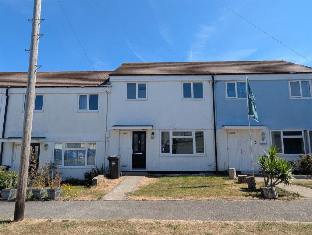 Main image of property: Calshot Close, St Columb Minor