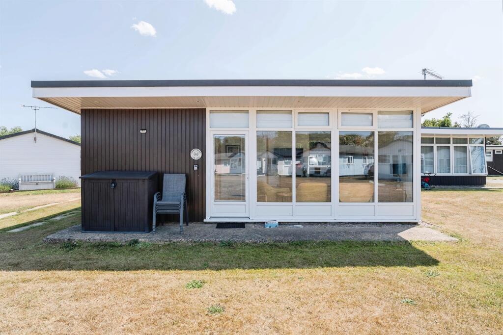 Main image of property: Links Road, Mundesley, Norwich