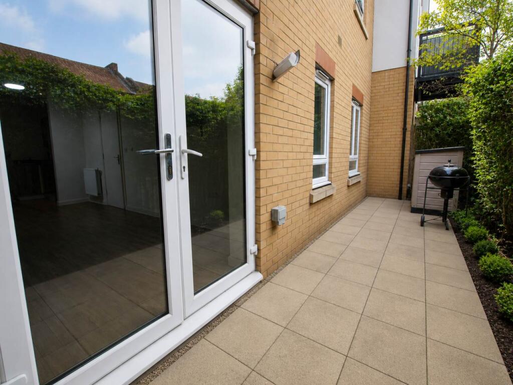 Property photo 11