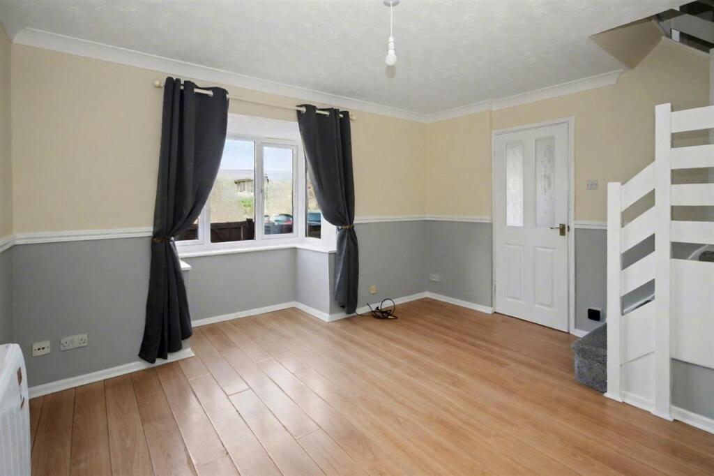 House in Houghton Conquest, Central Bedfordshire - View 2