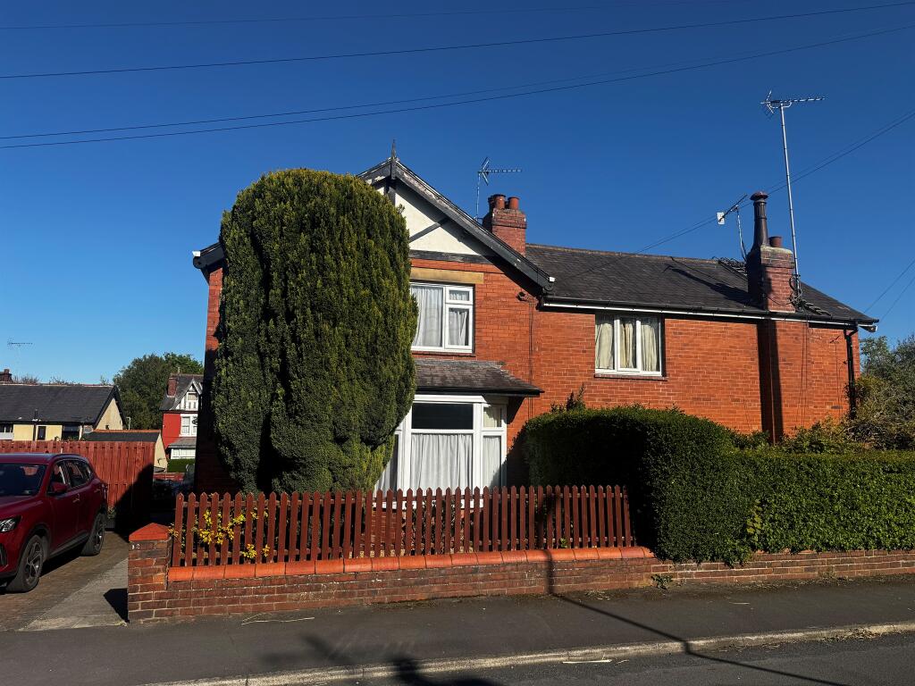 Main image of property: Kirkstall Mount, Leeds