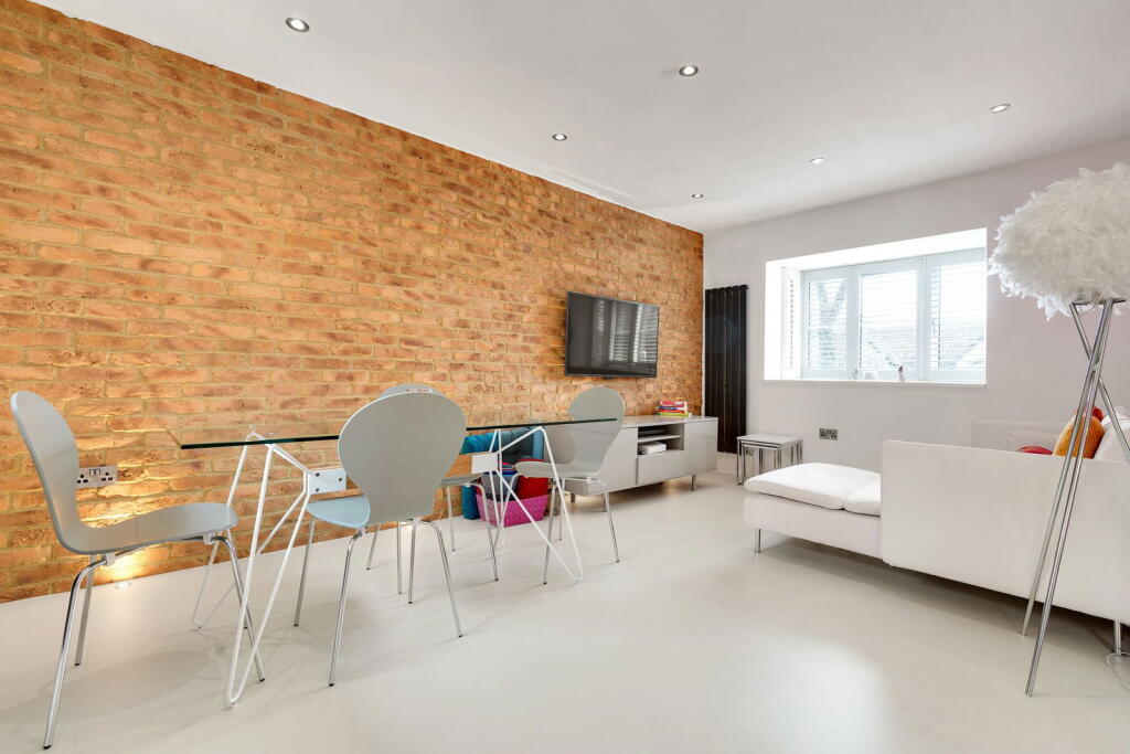 Main image of property: Creighton Road, London, Greater London, N17 8JF