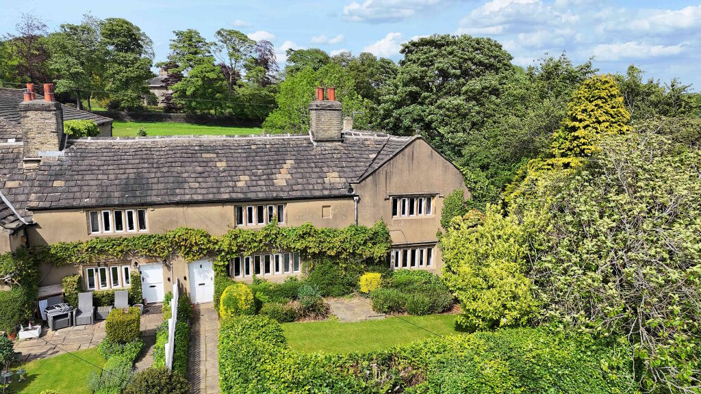 Main image of property: Priors Mead, 13 Priestley Green, Syke Lane, Lightcliffe HX3 8RQ
