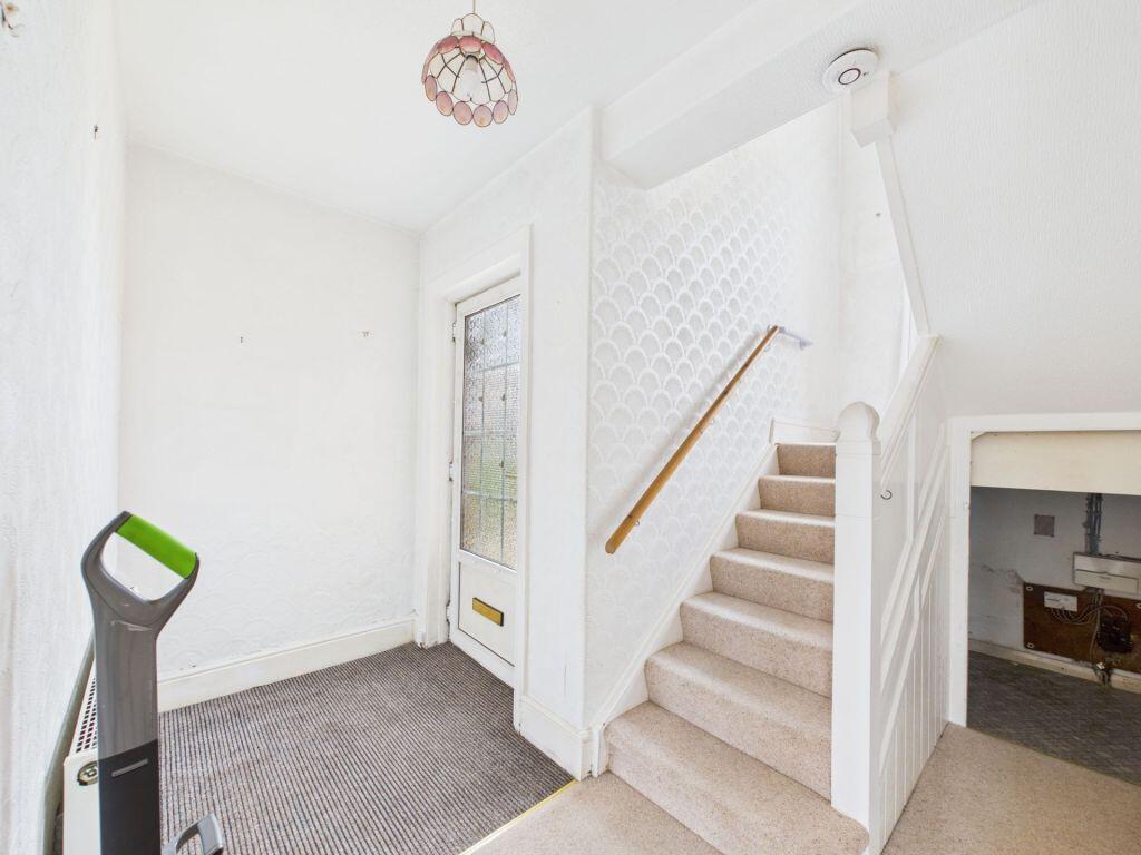 64 Stakesby Road, Whitby photo 4