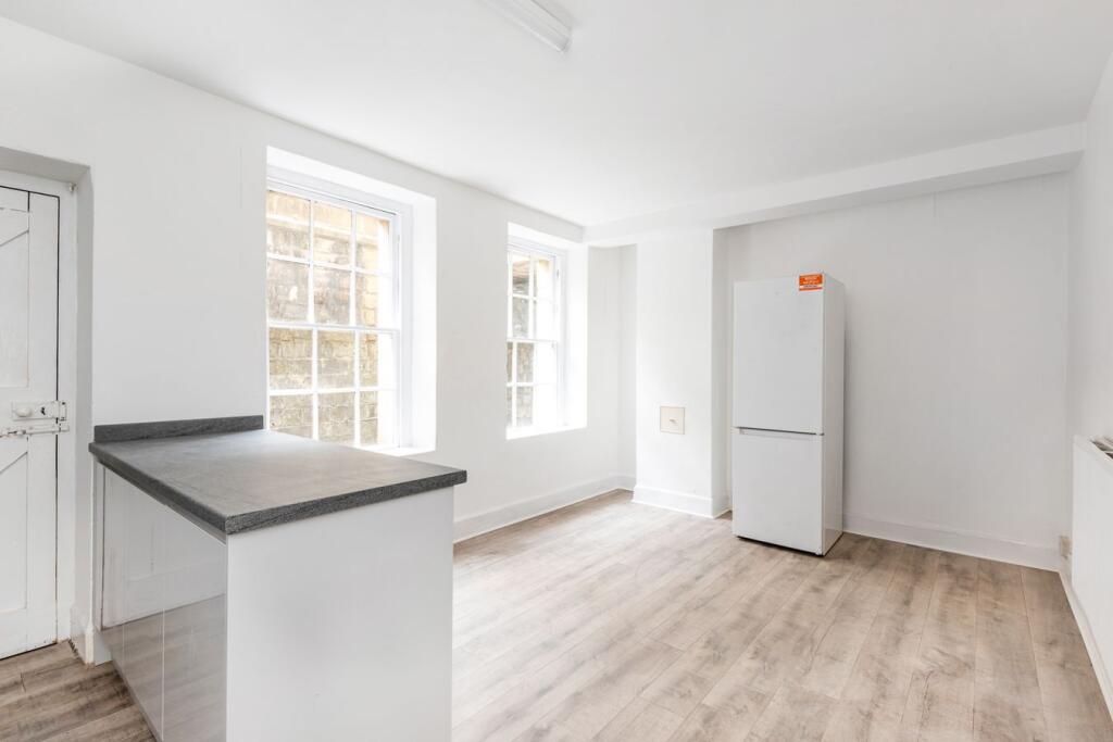 Apartment in Bath - View 4