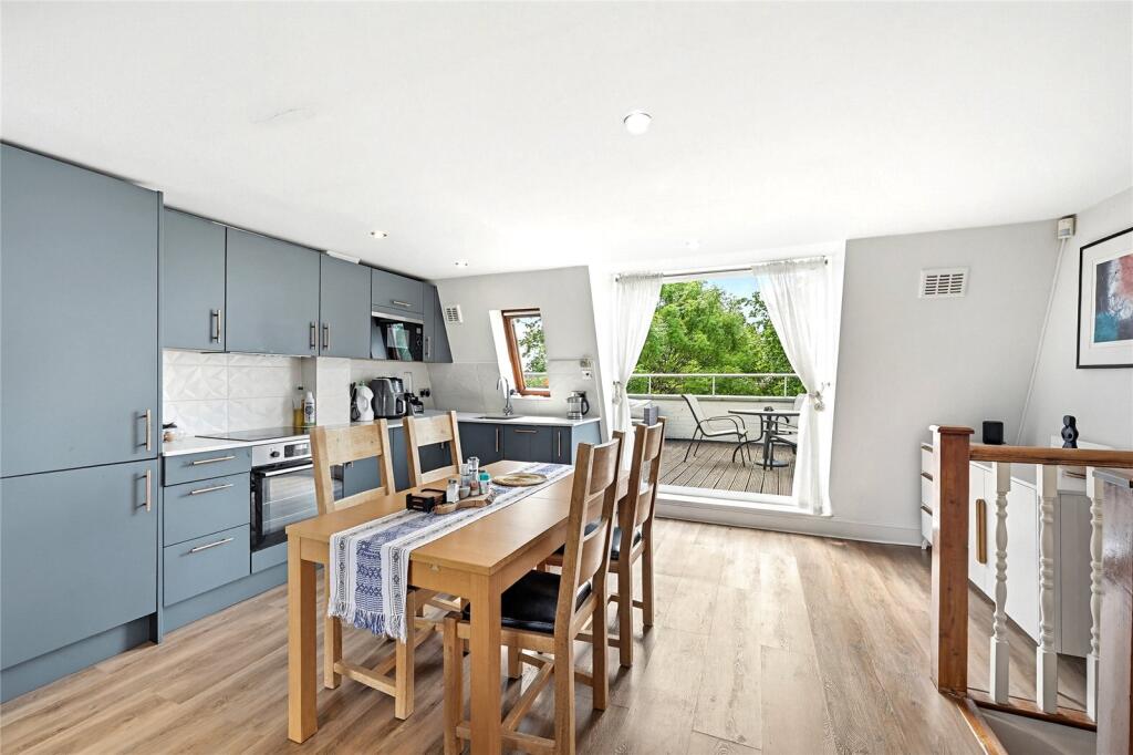 Westville Road, London, W12 photo 4