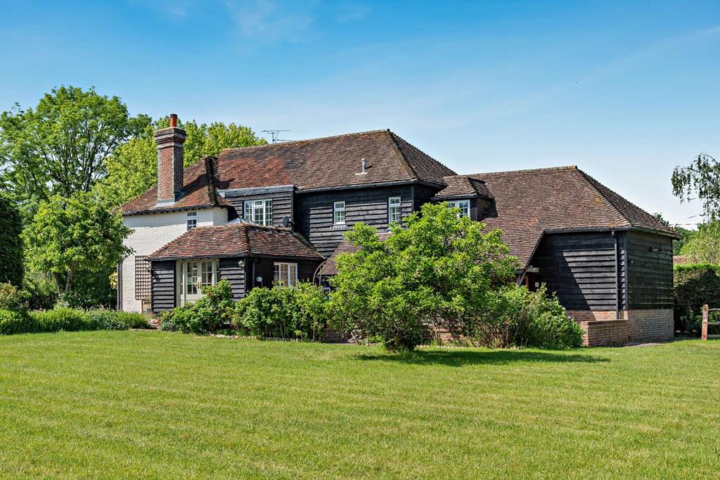 Main image of property: Wheatsheaf Road, Henfield, West Sussex
