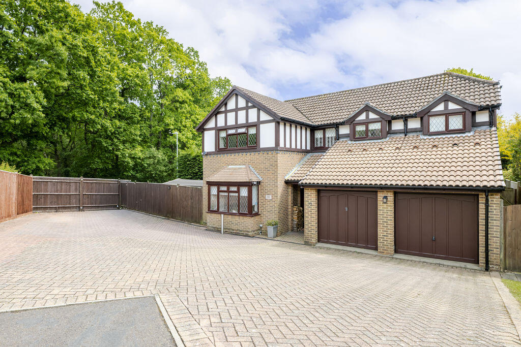 Main image of property: Hawthorne Close, Heathfield